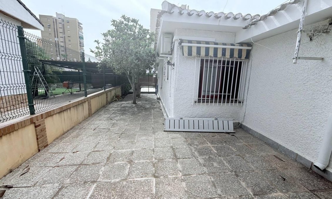 Segunda mano - Villa -
Orihuela Costa - Campoamor