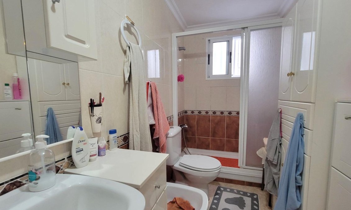 Segunda mano - Apartamento -
Torrevieja - Centro
