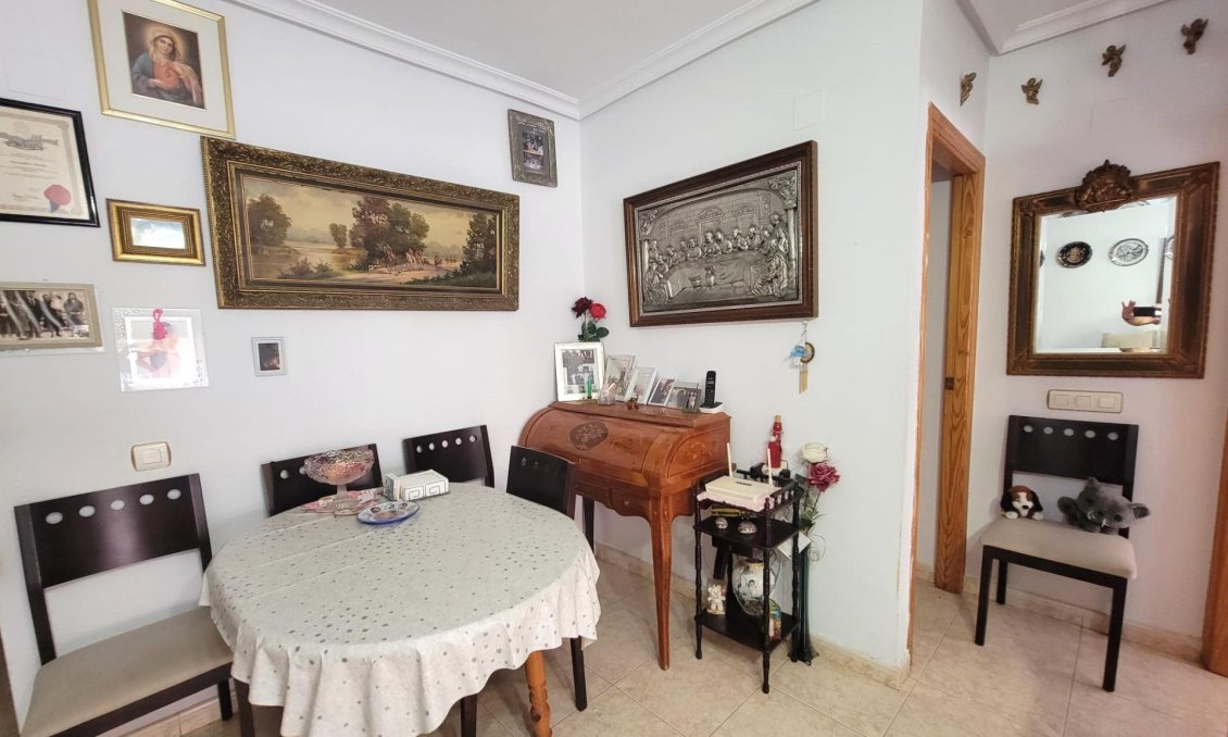 Segunda mano - Apartamento -
Torrevieja - Centro