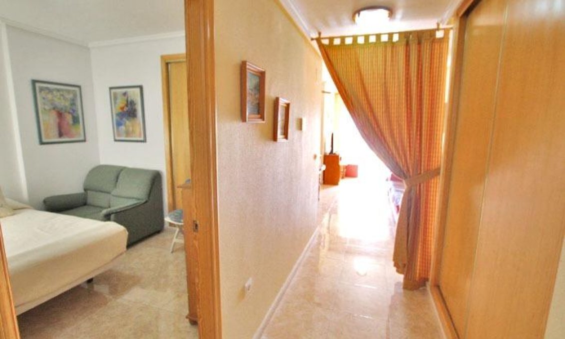 Revente - Appartement -
Guardamar del Segura - Pueblo