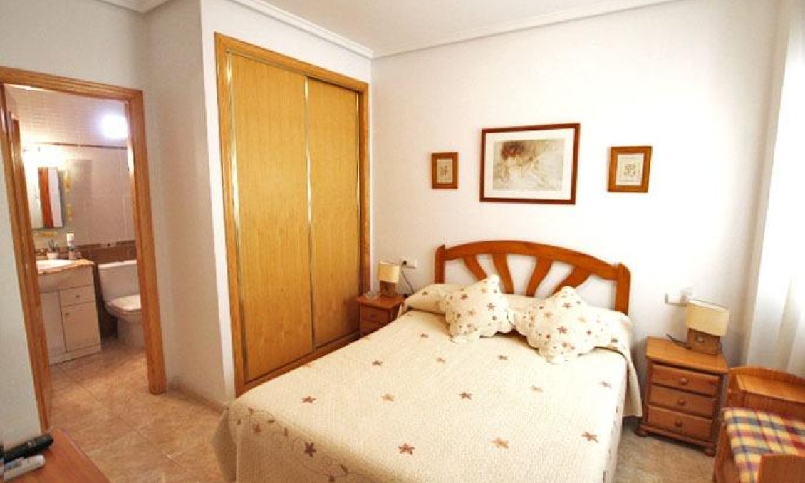 Revente - Appartement -
Guardamar del Segura - Pueblo