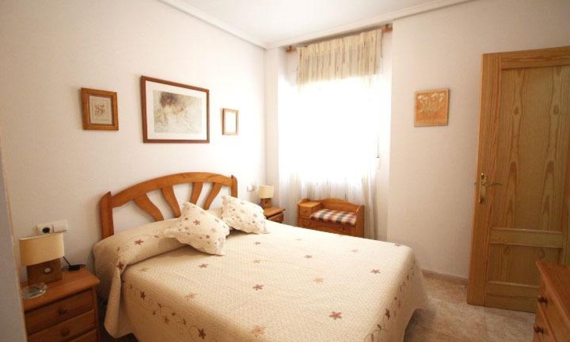 Revente - Appartement -
Guardamar del Segura - Pueblo