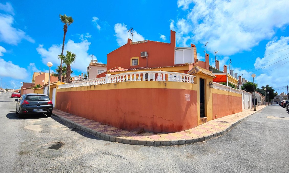 Segunda mano - Semi Detached -
Torrevieja - Costa Blanca