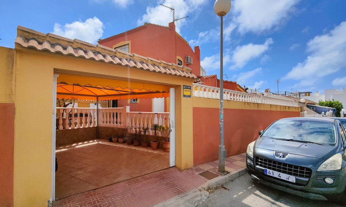Segunda mano - Semi Detached -
Torrevieja - Costa Blanca