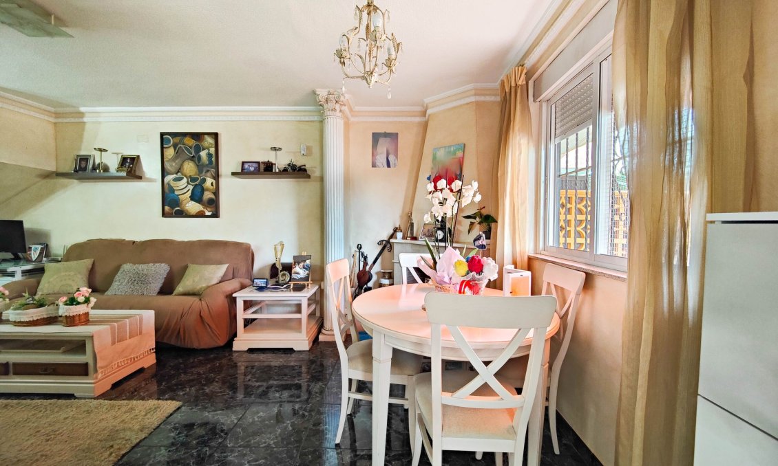 Segunda mano - Semi Detached -
Torrevieja - Costa Blanca