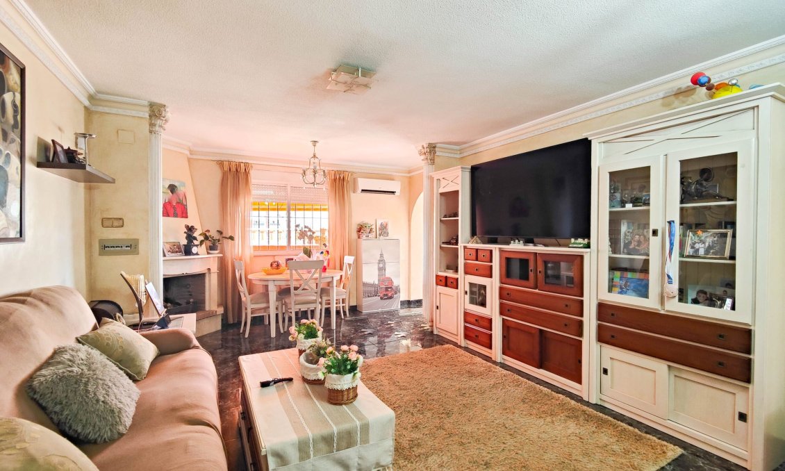 Segunda mano - Semi Detached -
Torrevieja - Costa Blanca