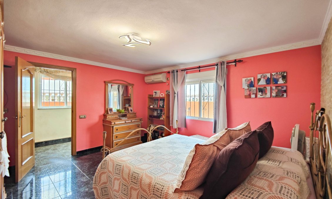 Segunda mano - Semi Detached -
Torrevieja - Costa Blanca