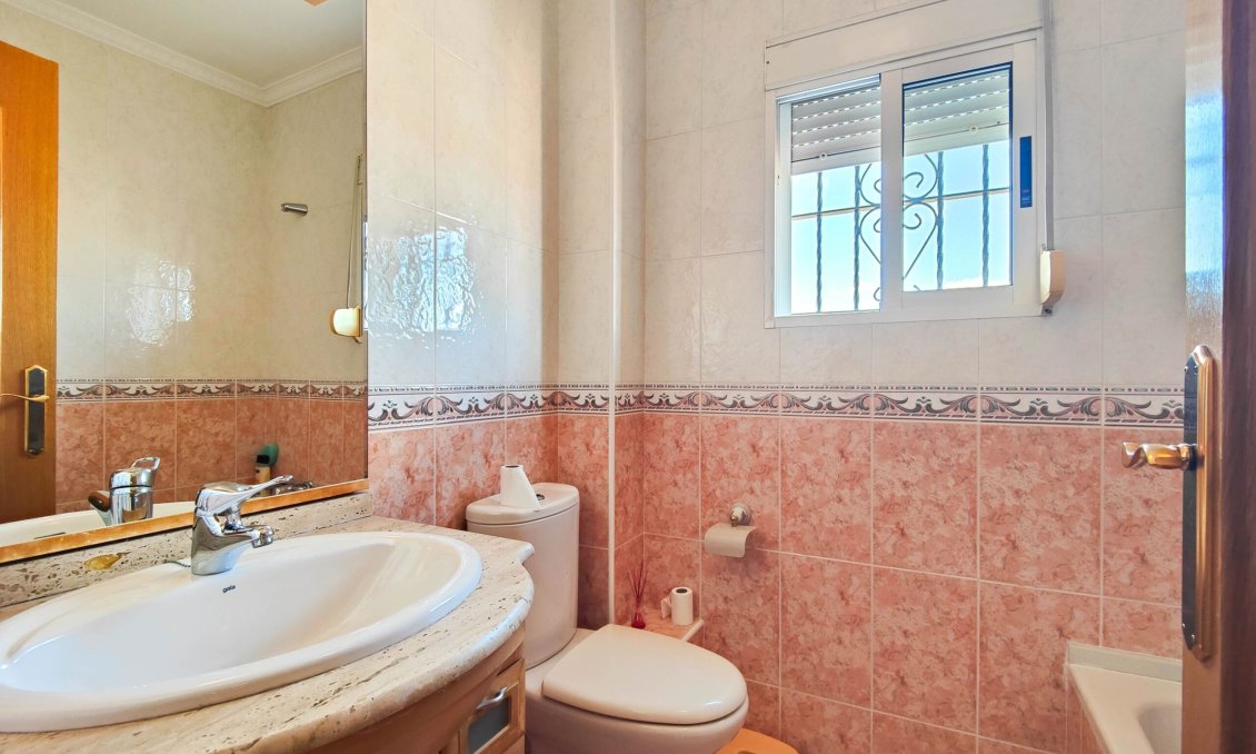 Segunda mano - Semi Detached -
Torrevieja - Costa Blanca