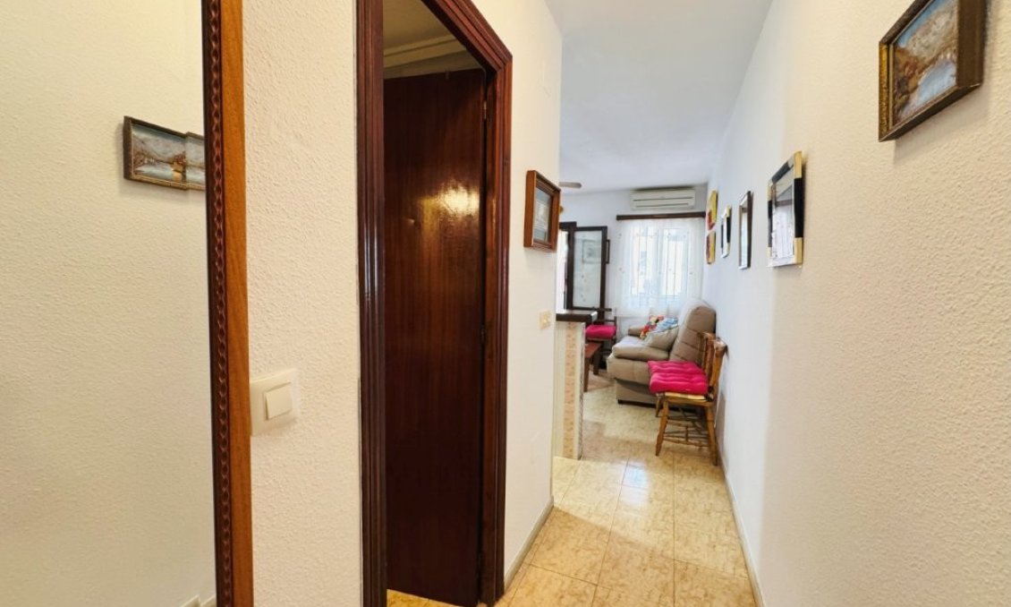 Segunda mano - Apartamento -
La Mata - Costa Blanca