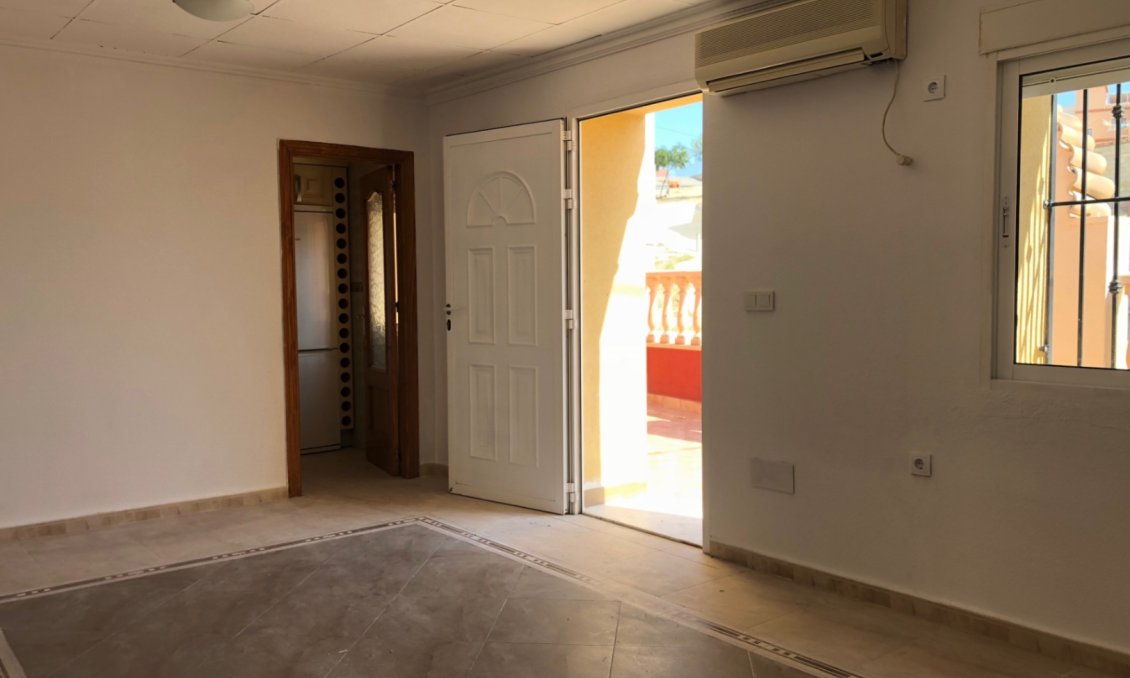 Segunda mano - Semi Detached -
San Miguel de Salinas - Inland
