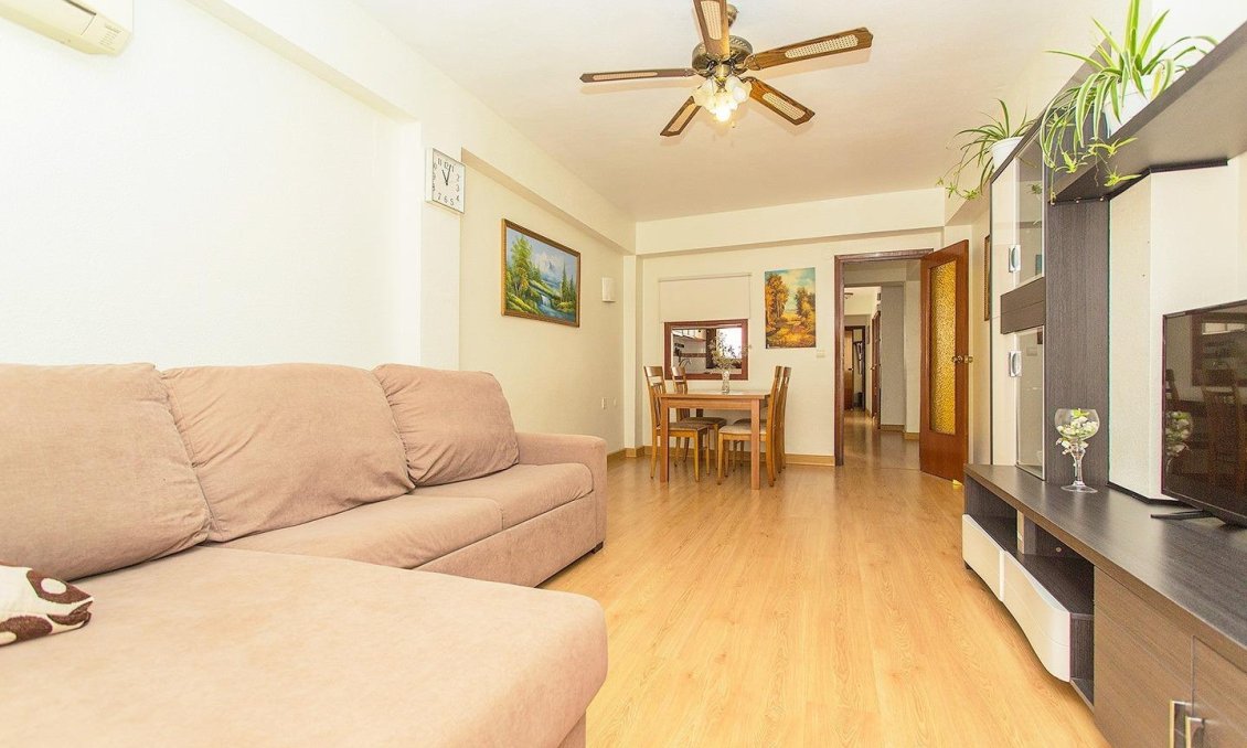 Segunda mano - Apartamento -
Torrevieja - Playa del Cura