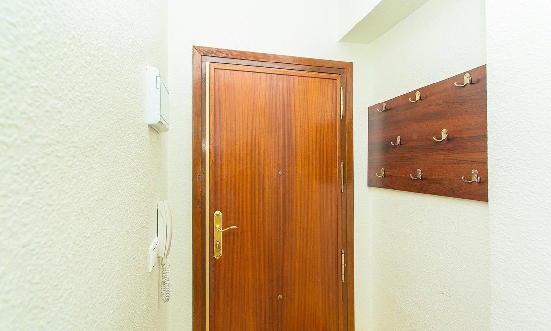 Segunda mano - Apartamento -
Torrevieja - Playa del Cura