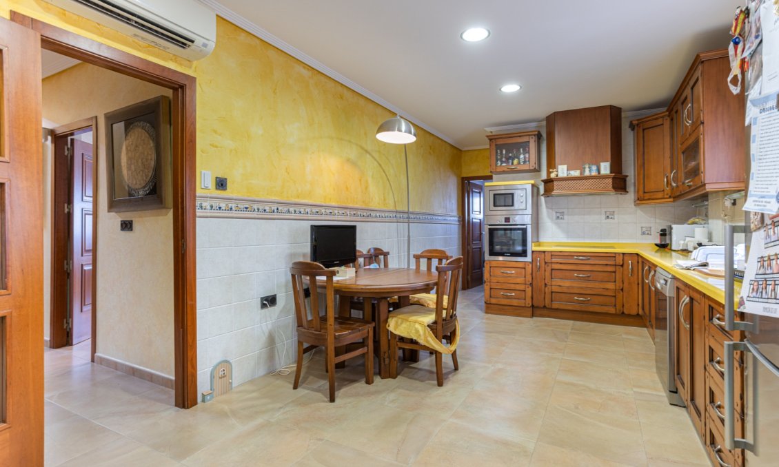 Segunda mano - Villa -
Los Montesinos - Costa Blanca