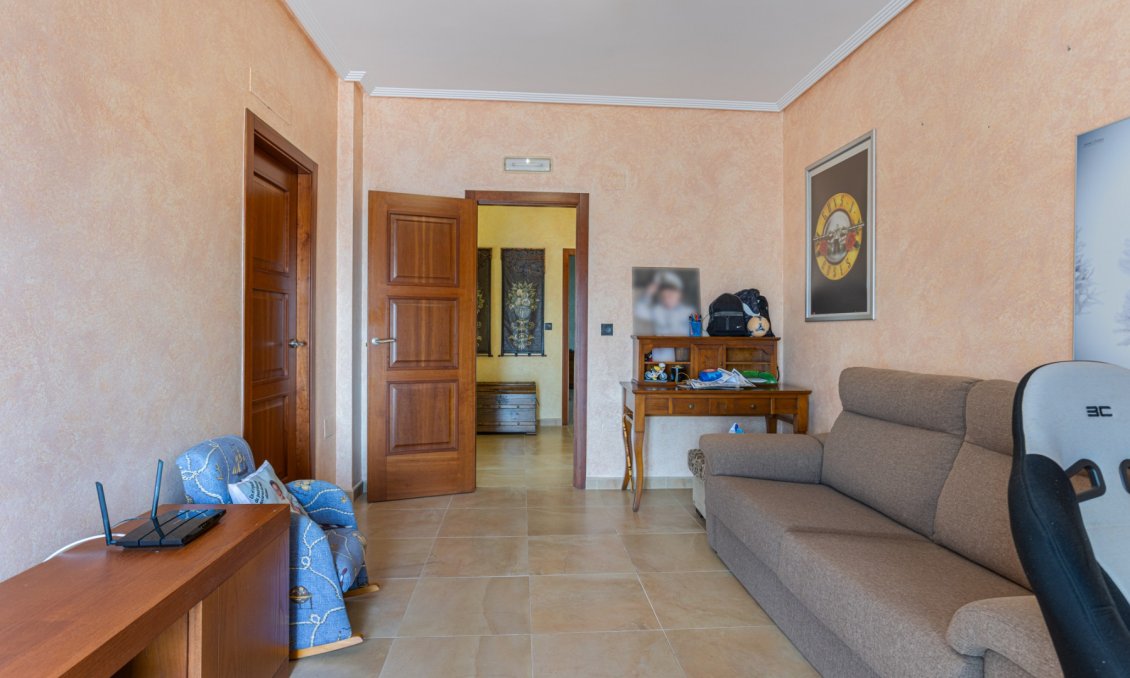 Segunda mano - Villa -
Los Montesinos - Costa Blanca