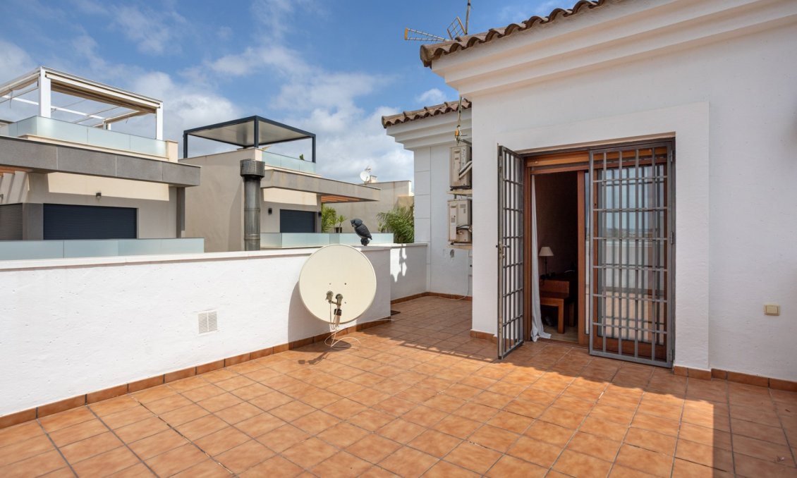 Segunda mano - Villa -
Los Montesinos - Costa Blanca