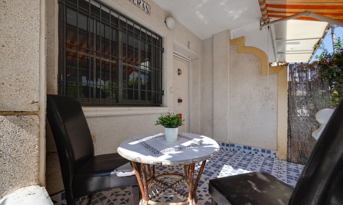 Segunda mano - Apartamento -
Torrevieja - Punta Prima
