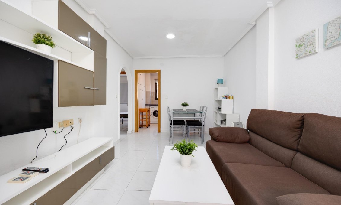 Segunda mano - Apartamento -
Torrevieja - Punta Prima