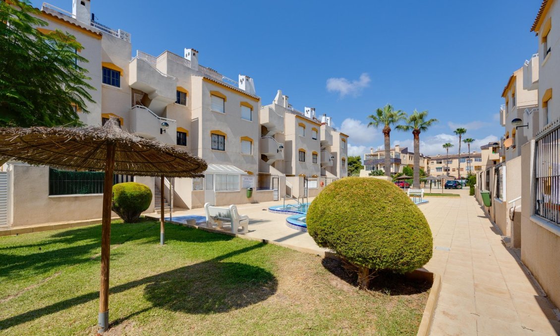Segunda mano - Apartamento -
Torrevieja - Punta Prima