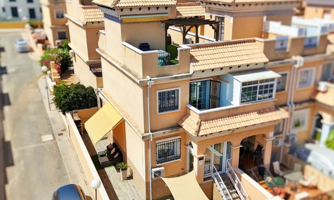 Segunda mano - Villa -
Orihuela Costa - Costa Blanca