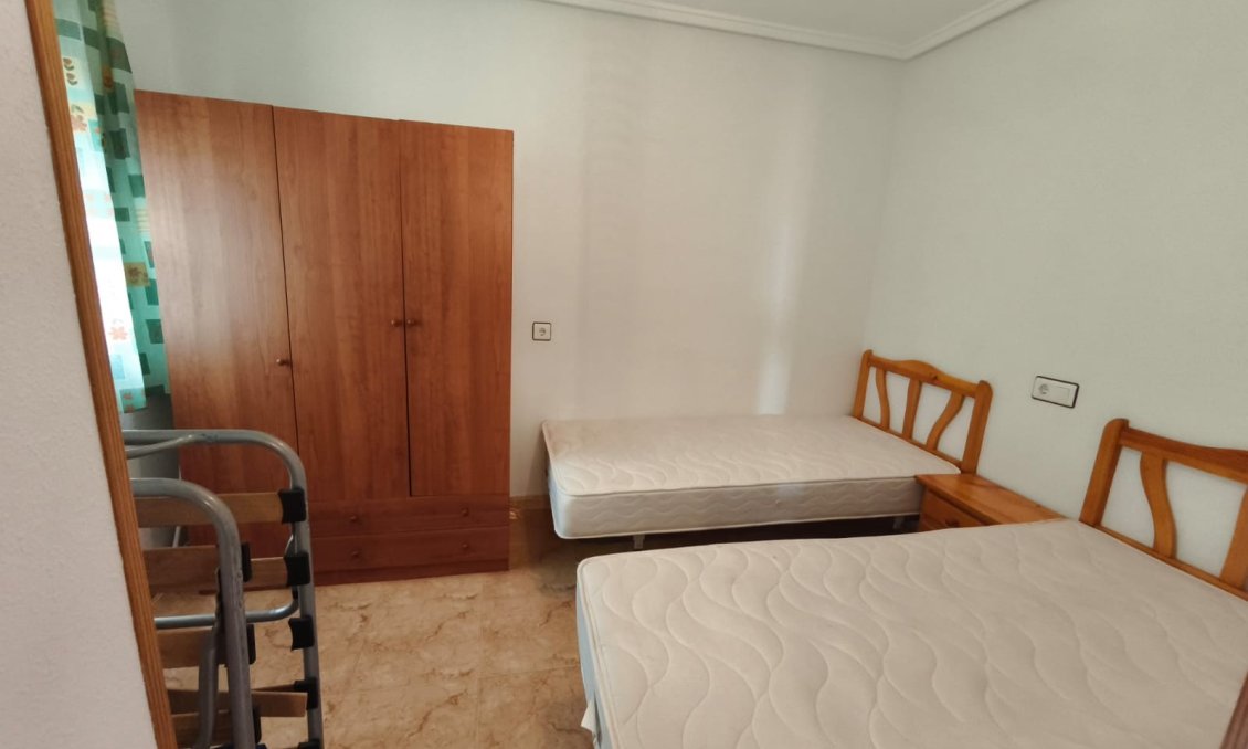 Használt Ingatlanok - Apartman -
Torrevieja - Costa Blanca