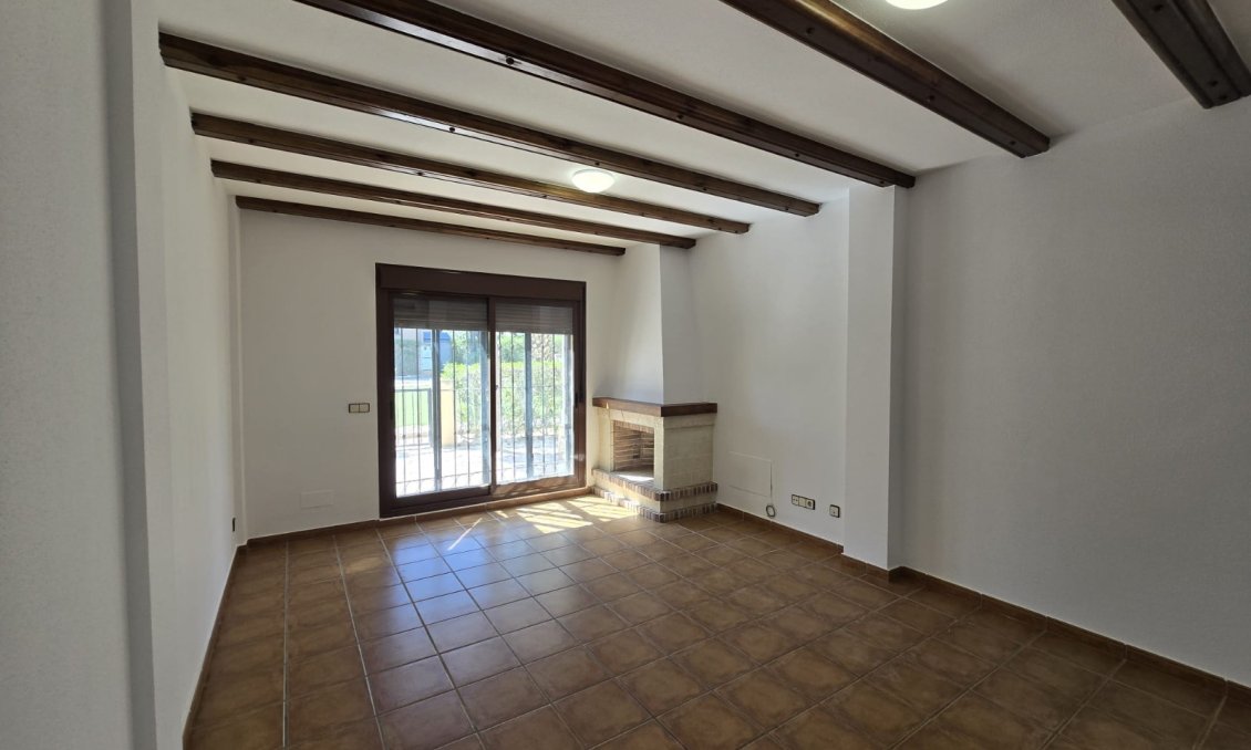 Segunda mano - Villa -
Algorfa - Inland