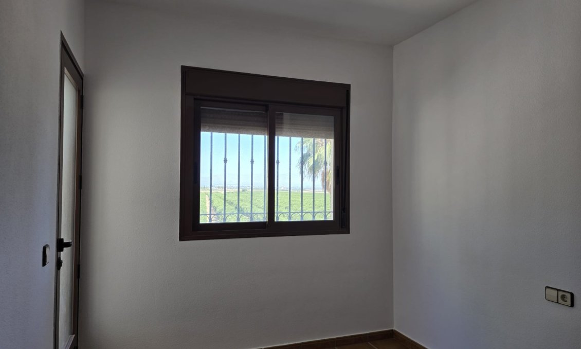 Segunda mano - Villa -
Algorfa - Inland