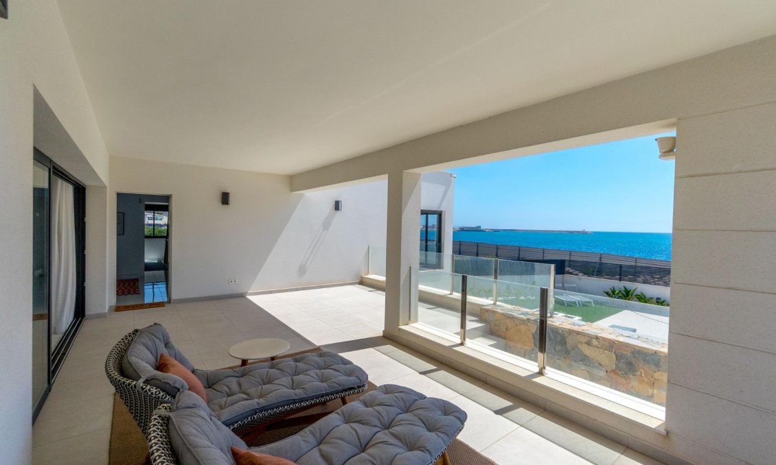 Segunda mano - Villa -
Torrevieja - La Veleta