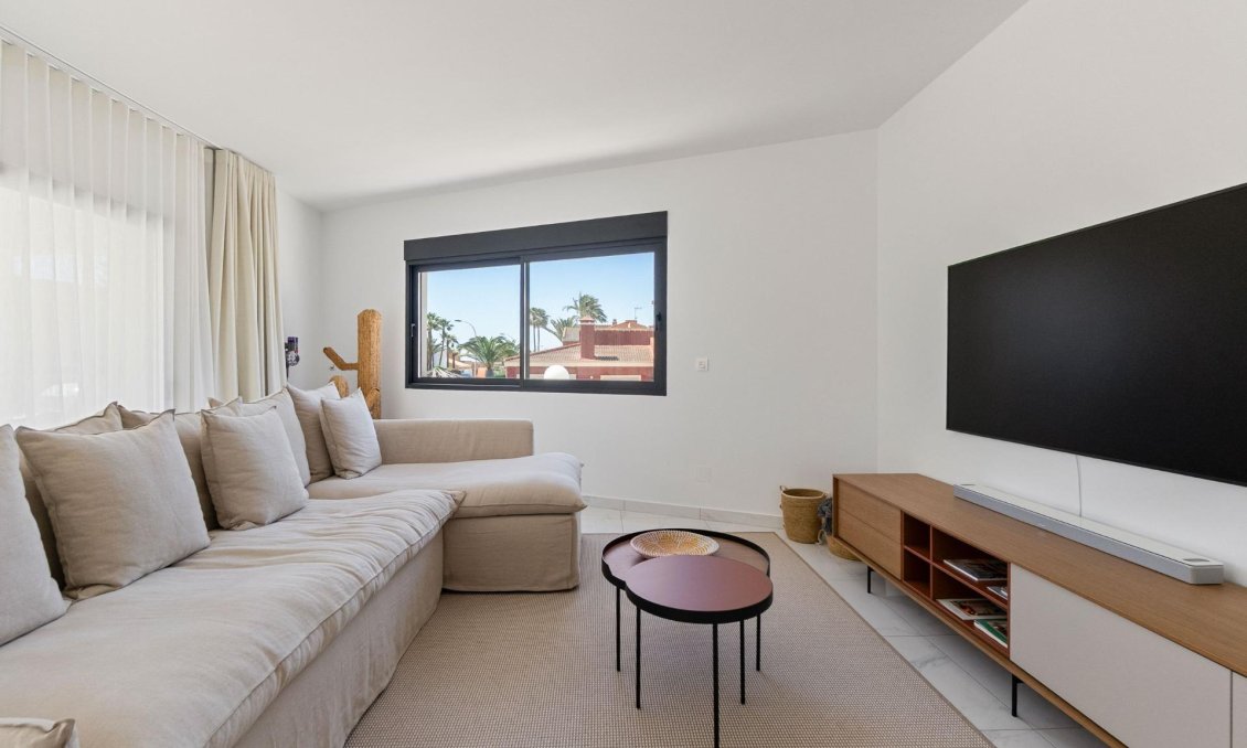 Segunda mano - Villa -
Torrevieja - La Veleta