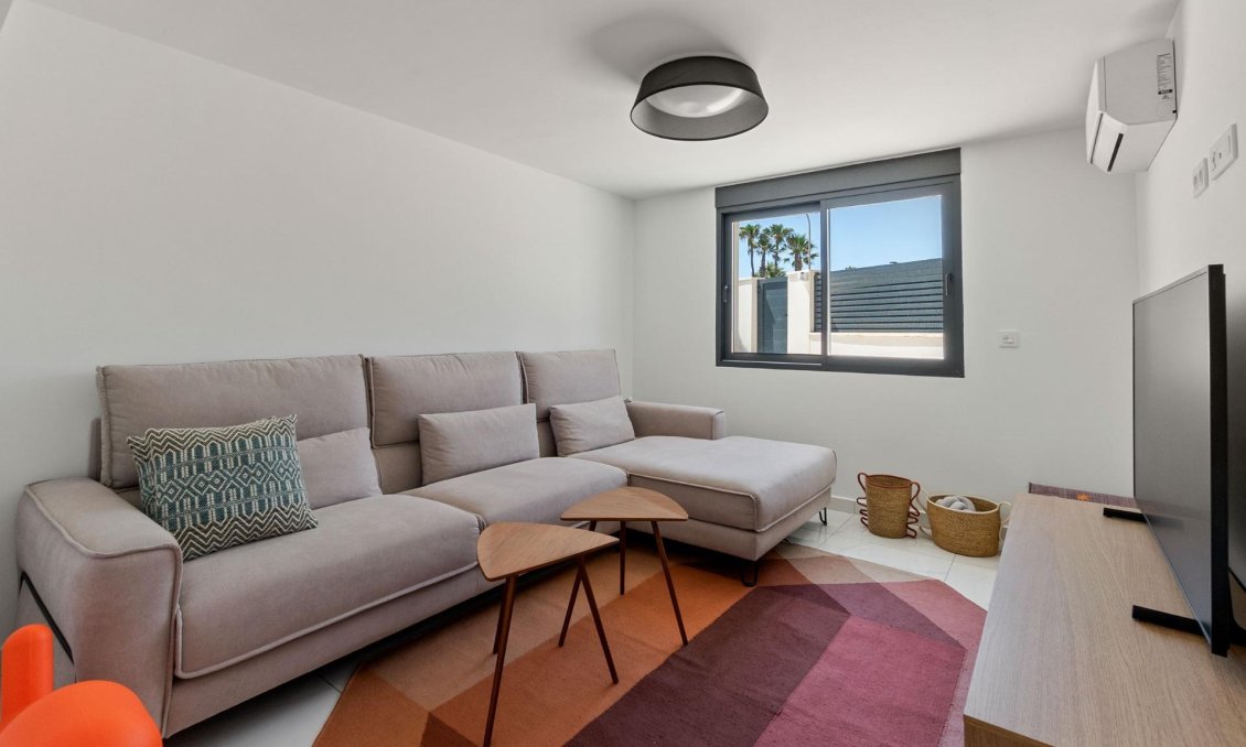 Segunda mano - Villa -
Torrevieja - La Veleta