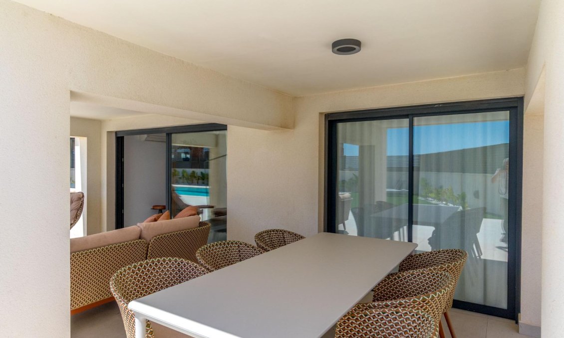Segunda mano - Villa -
Torrevieja - La Veleta