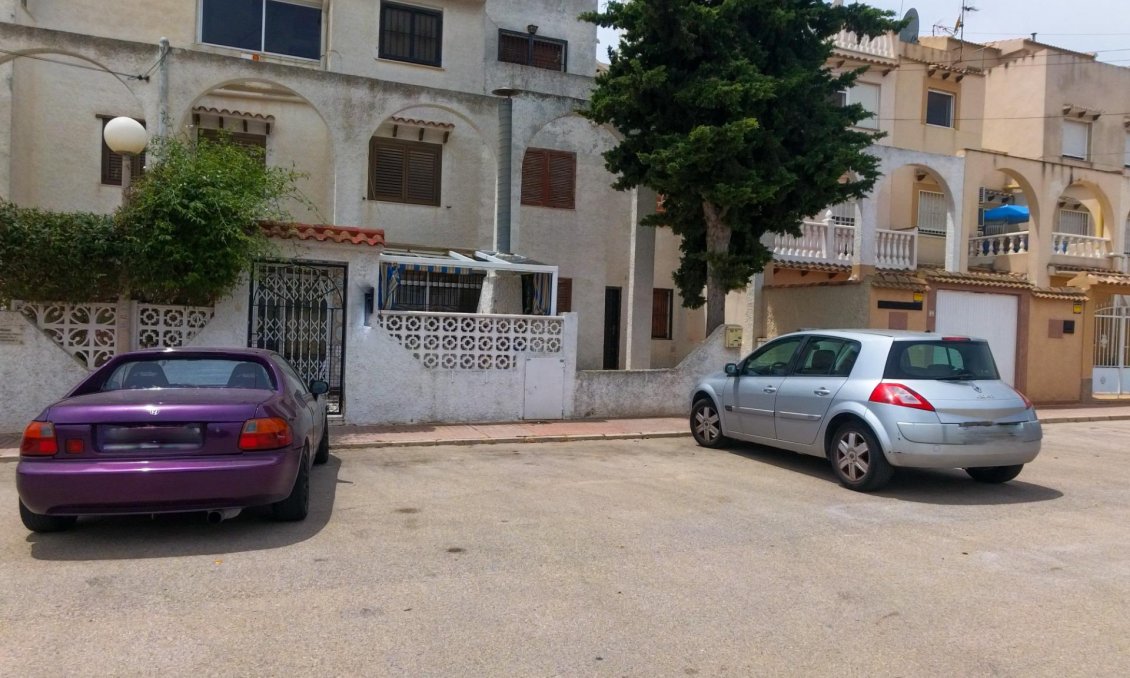 Segunda mano - Bungalow -
Torrevieja - Playa del Cura