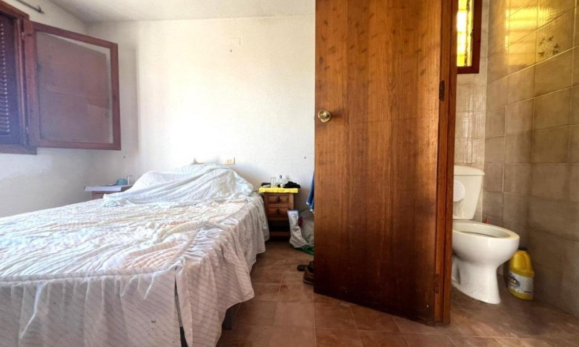 Segunda mano - Bungalow -
Torrevieja - Playa del Cura