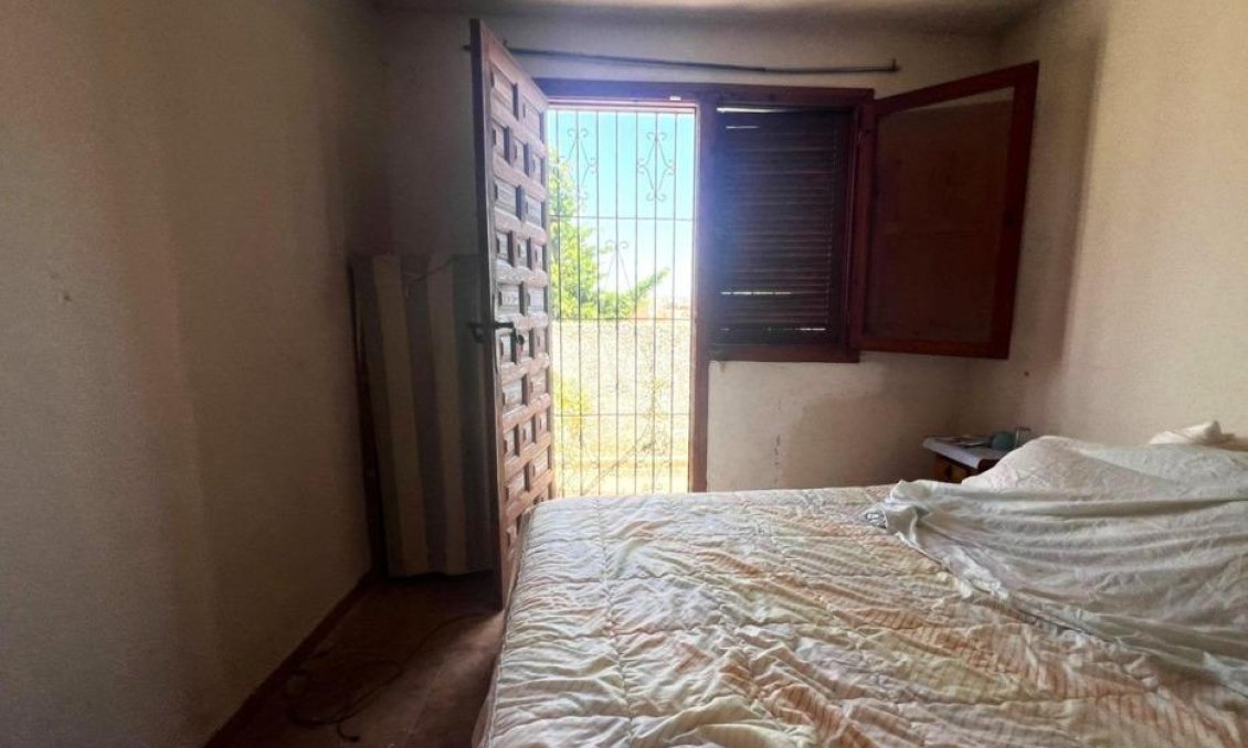 Segunda mano - Bungalow -
Torrevieja - Playa del Cura