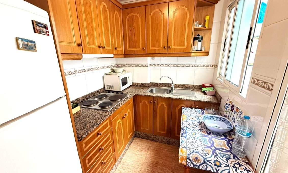 Segunda mano - Apartamento -
Torrevieja - Curva Del Palangre