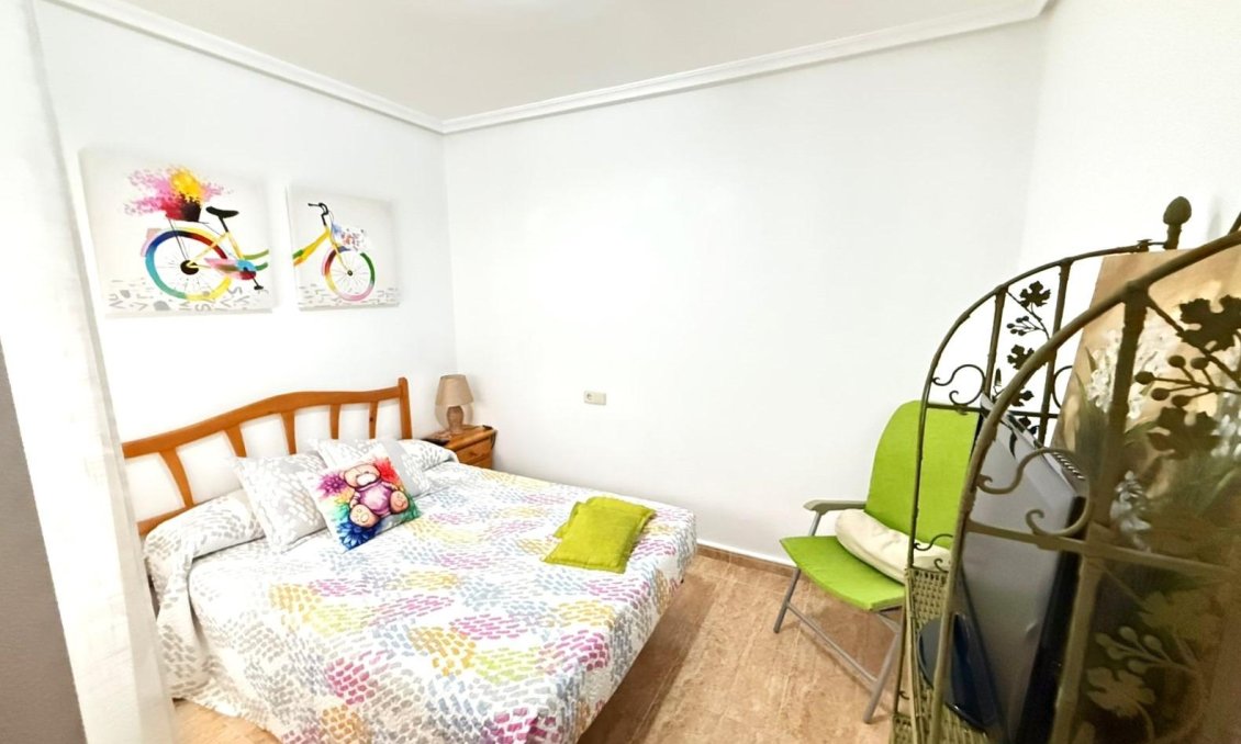 Segunda mano - Apartamento -
Torrevieja - Curva Del Palangre