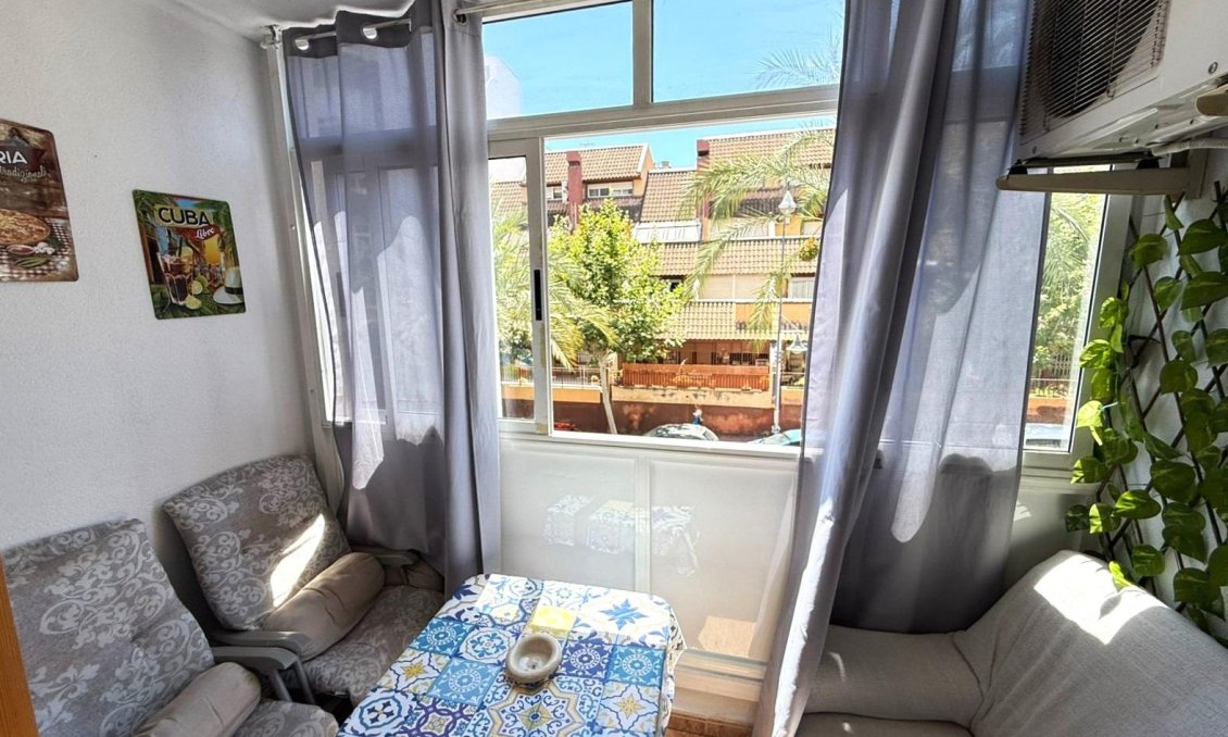 Segunda mano - Apartamento -
Torrevieja - Curva Del Palangre