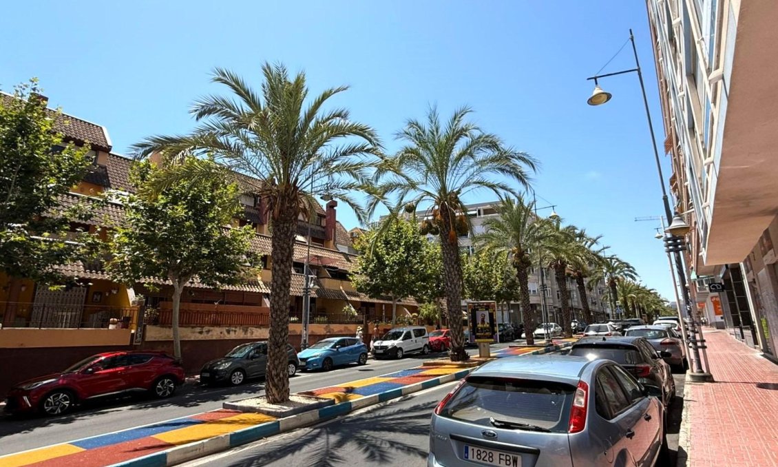 Segunda mano - Apartamento -
Torrevieja - Curva Del Palangre