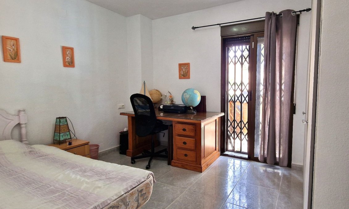 Wiederverkauf - Villa -
Orihuela Costa - Costa Blanca