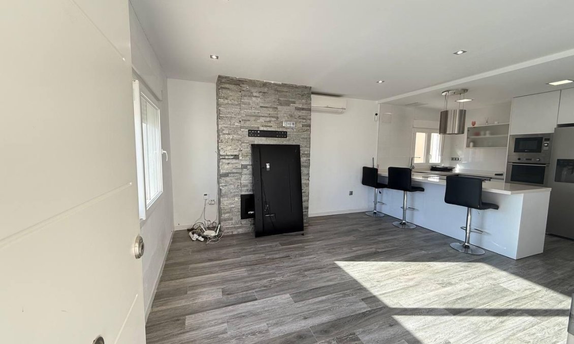 Segunda mano - Town House -
Orihuela Costa - La Regia
