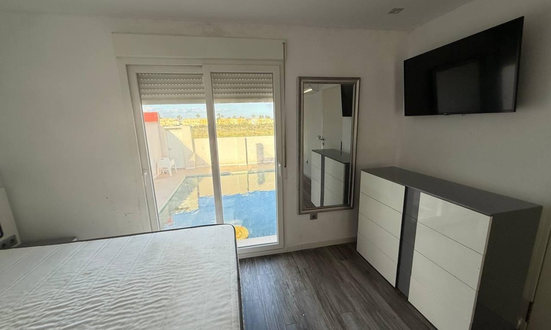 Segunda mano - Town House -
Orihuela Costa - La Regia