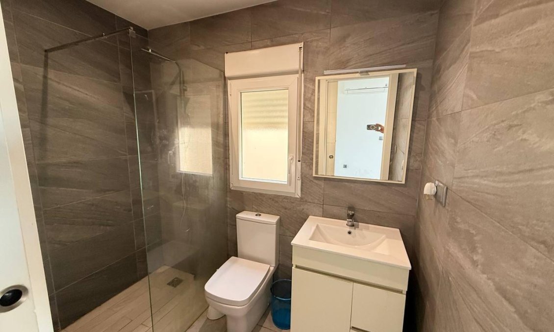 Segunda mano - Town House -
Orihuela Costa - La Regia
