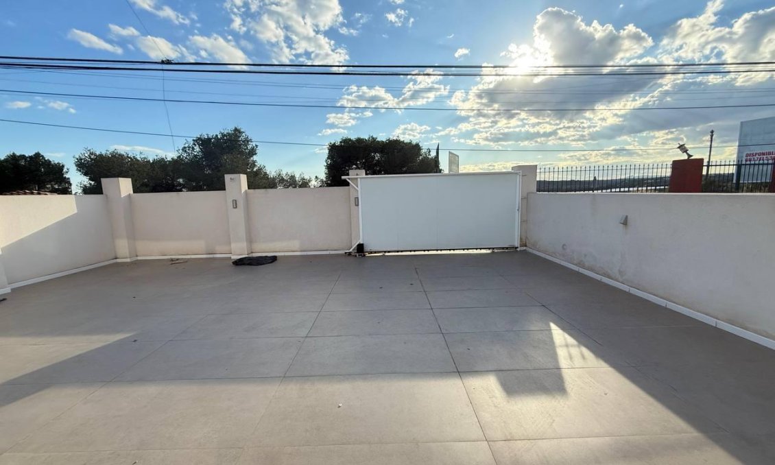 Segunda mano - Town House -
Orihuela Costa - La Regia