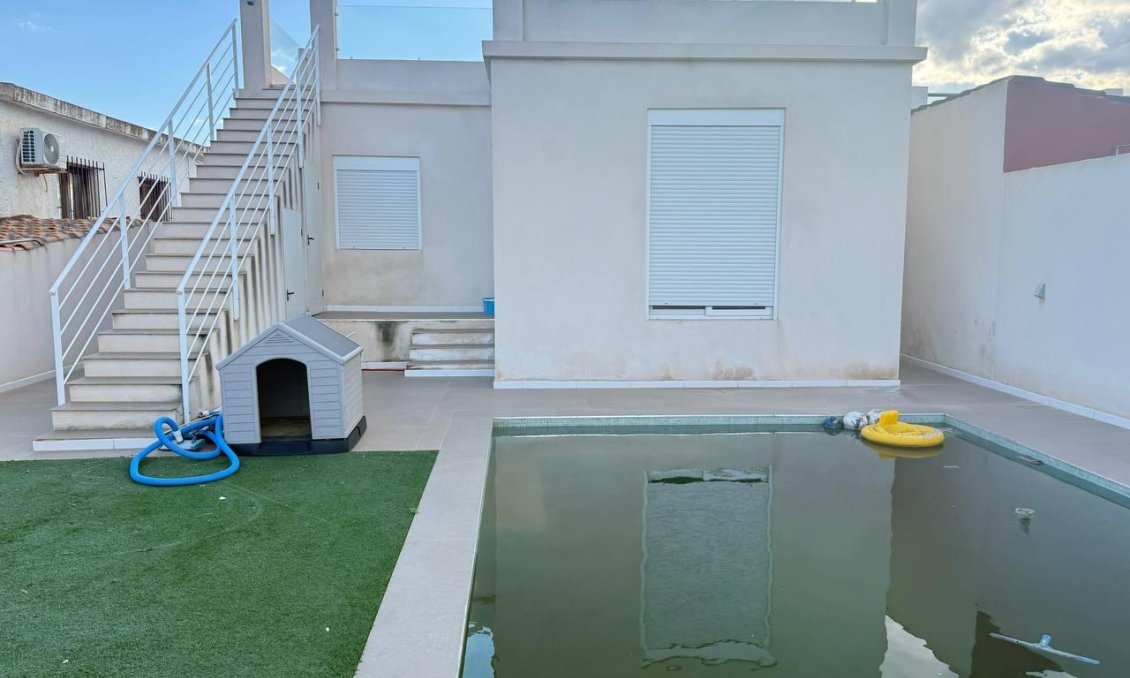 Segunda mano - Town House -
Orihuela Costa - La Regia