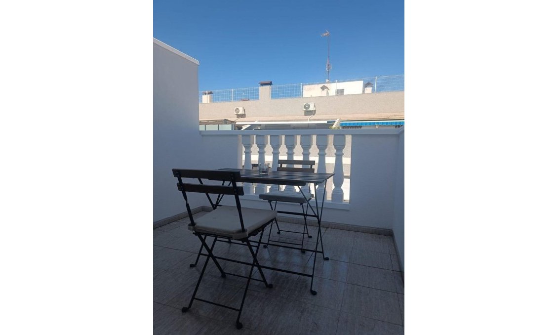 Segunda mano - Ático -
Torrevieja - Curva Del Palangre