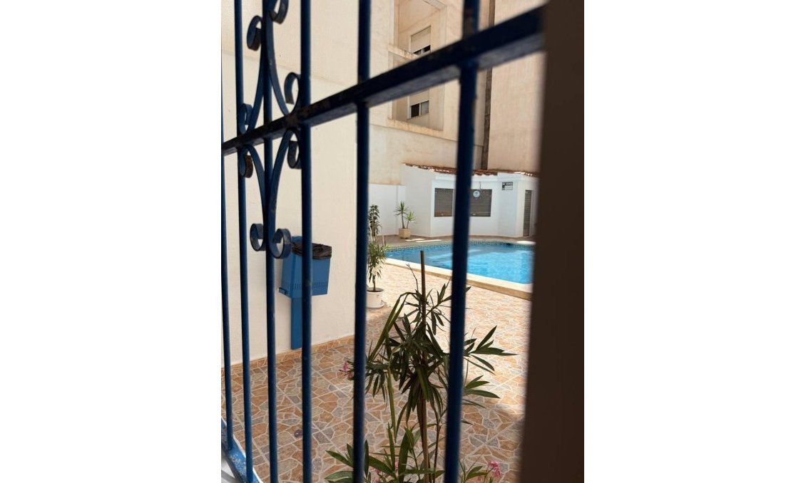 Segunda mano - Ático -
Torrevieja - Playa del Cura