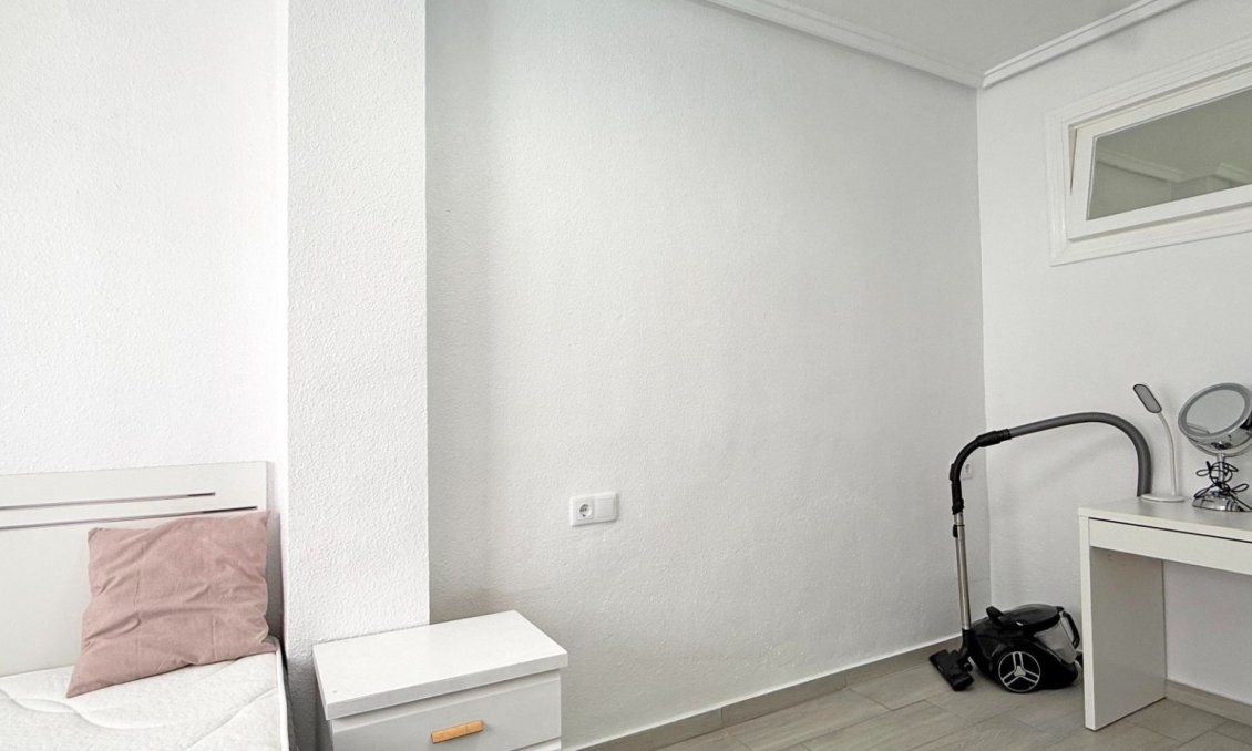 Wiederverkauf - Wohnung -
Torrevieja - Costa Blanca