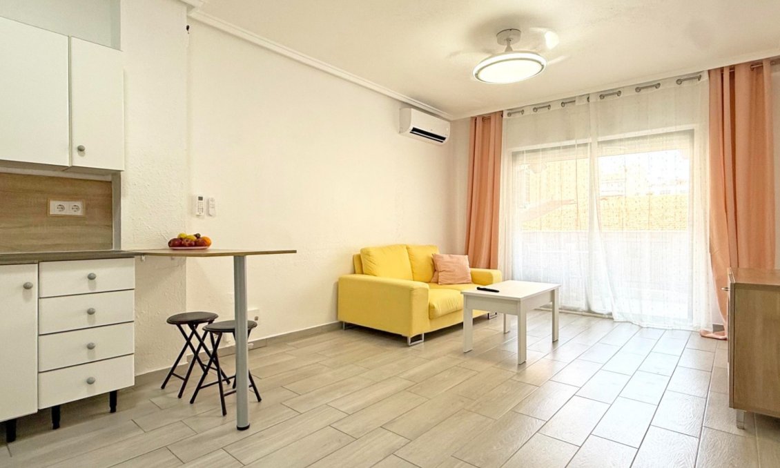 Wiederverkauf - Wohnung -
Torrevieja - Costa Blanca