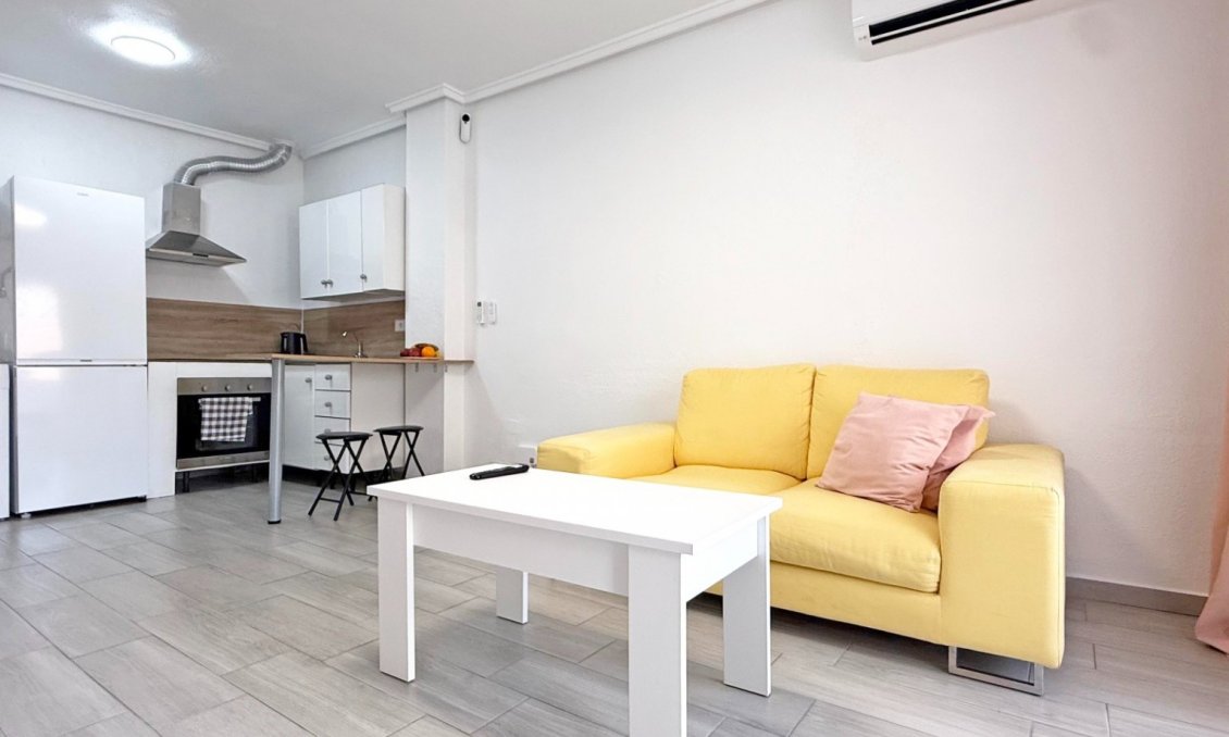 Wiederverkauf - Wohnung -
Torrevieja - Costa Blanca