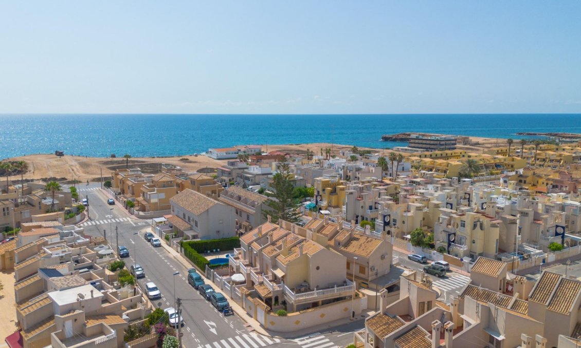 Segunda mano - Town House -
Torrevieja - Los Frutales