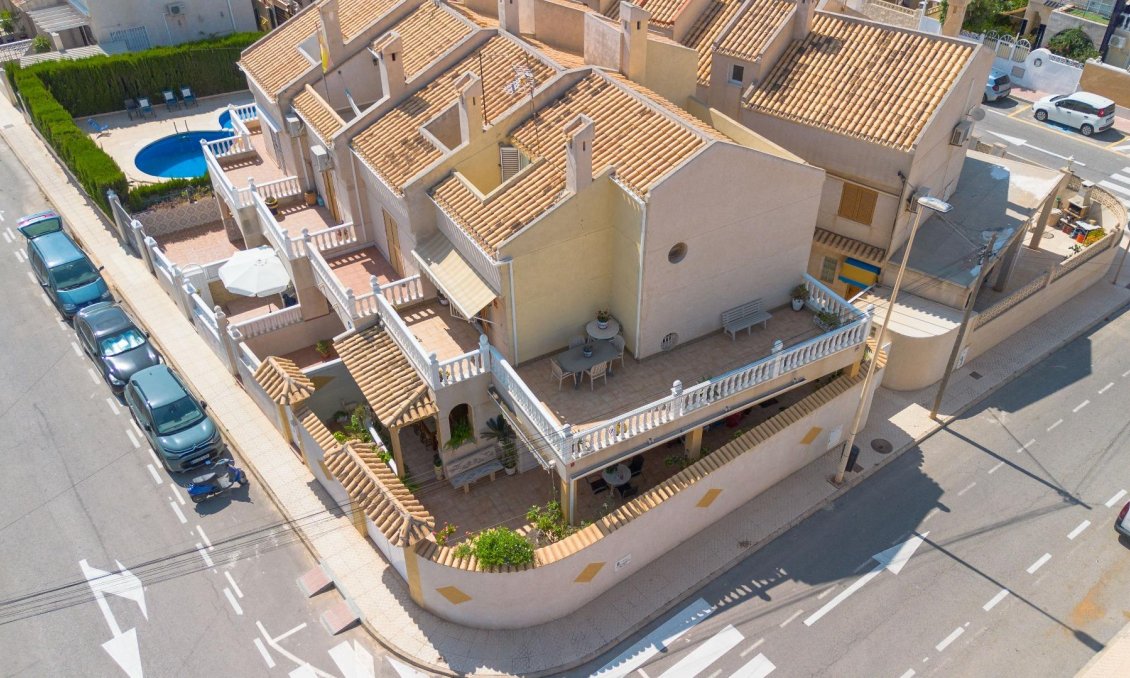 Segunda mano - Town House -
Torrevieja - Los Frutales